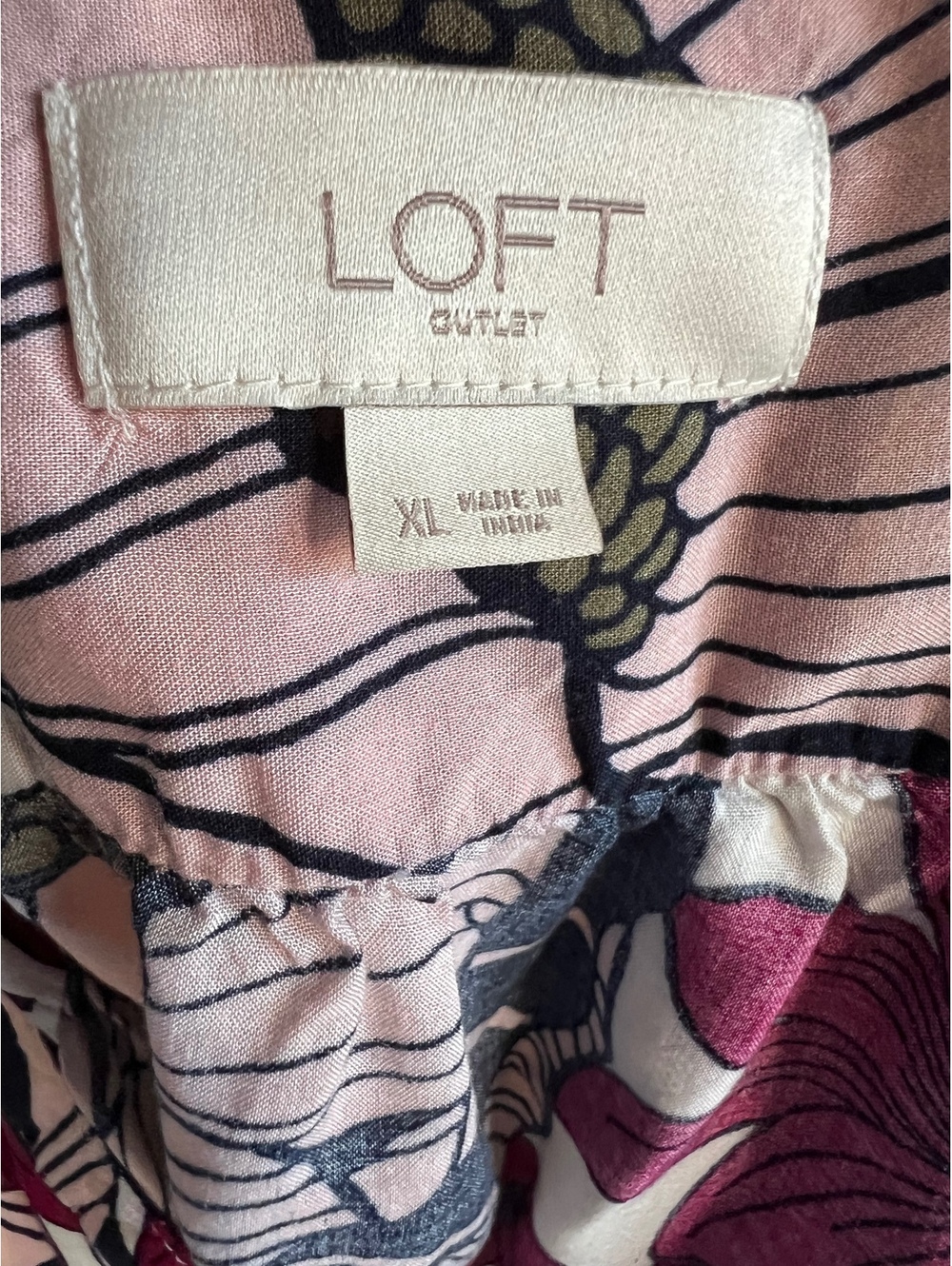 Loft Sz XL Floral Top - Picture 3 of 3